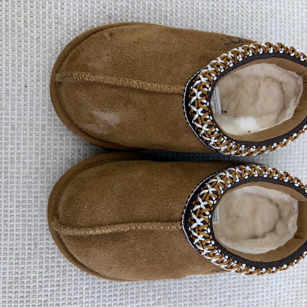 UGG Tasman Brown Kids Slippers